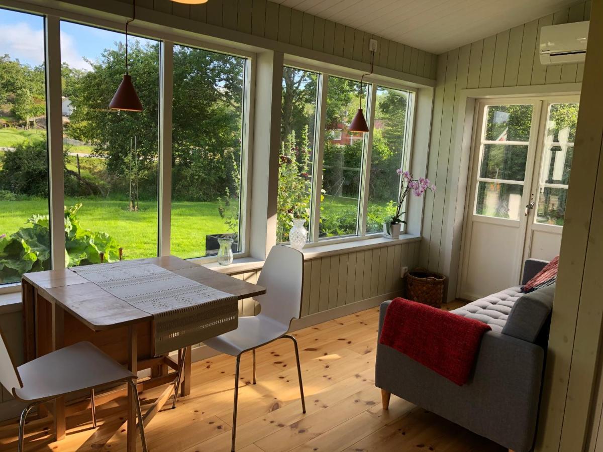 Mysig Nybyggd Stuga Naera Hav Och Natur Klovedal Exterior foto